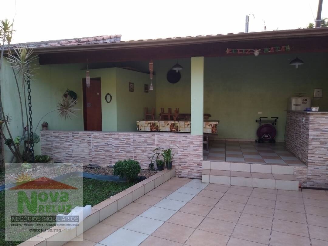 Casa à venda com 2 quartos, 300m² - Foto 1