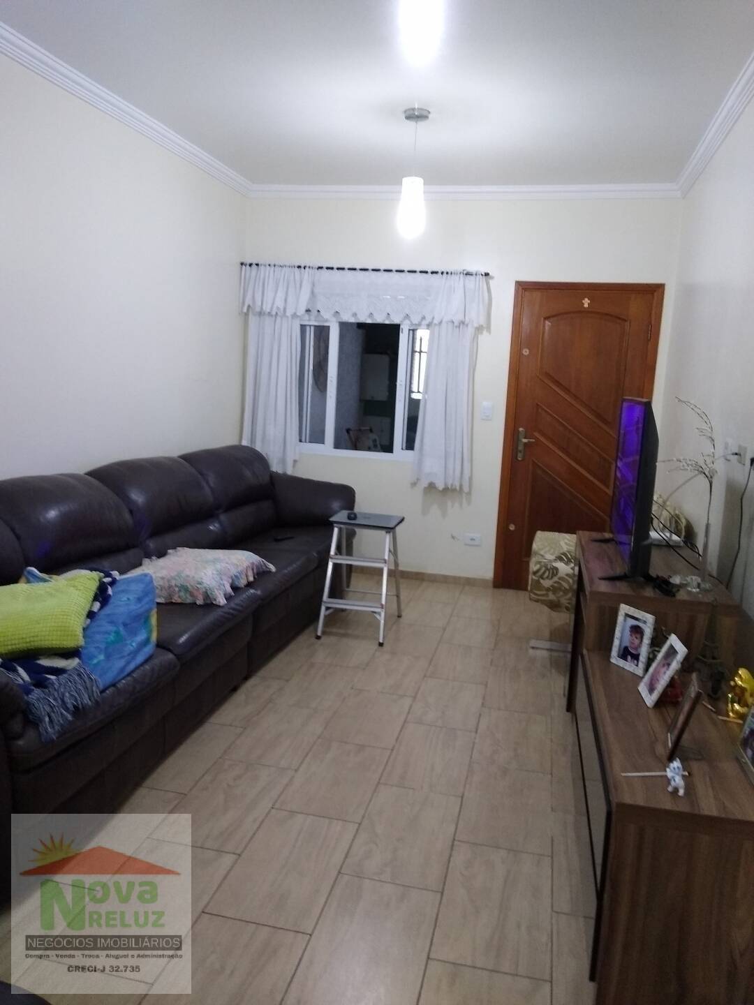 Casa à venda com 2 quartos, 300m² - Foto 8