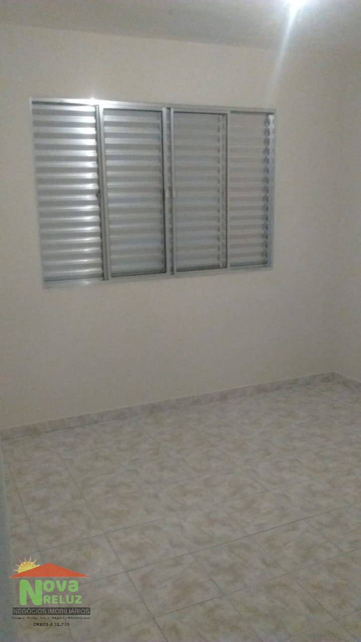 Casa à venda com 2 quartos, 65m² - Foto 7