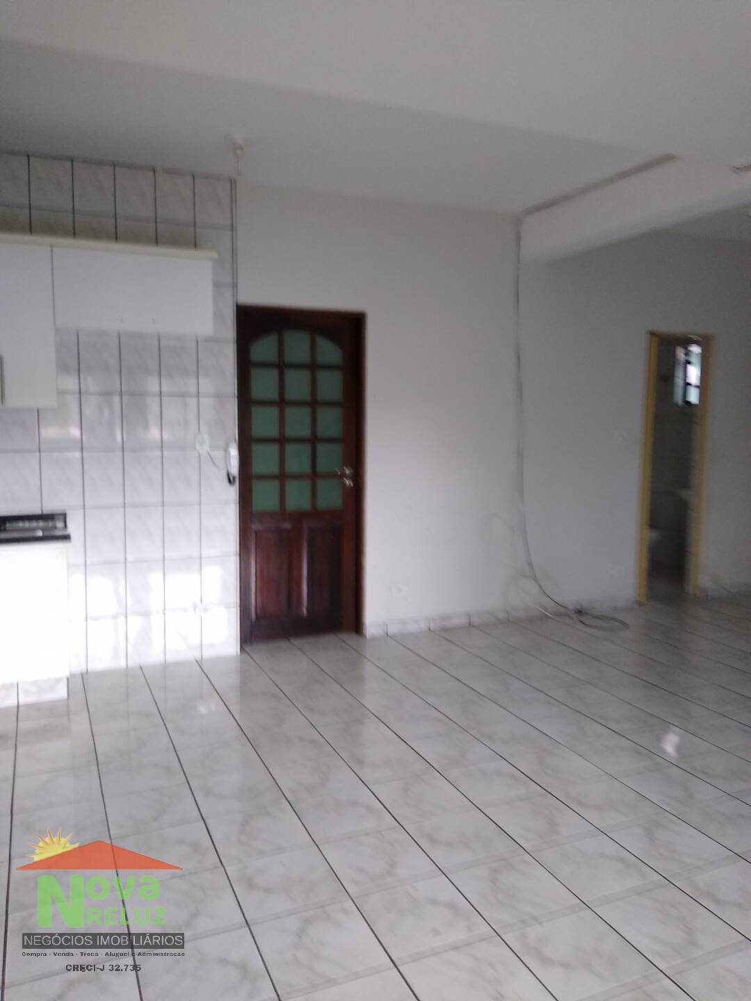 Casa à venda com 3 quartos, 200m² - Foto 11