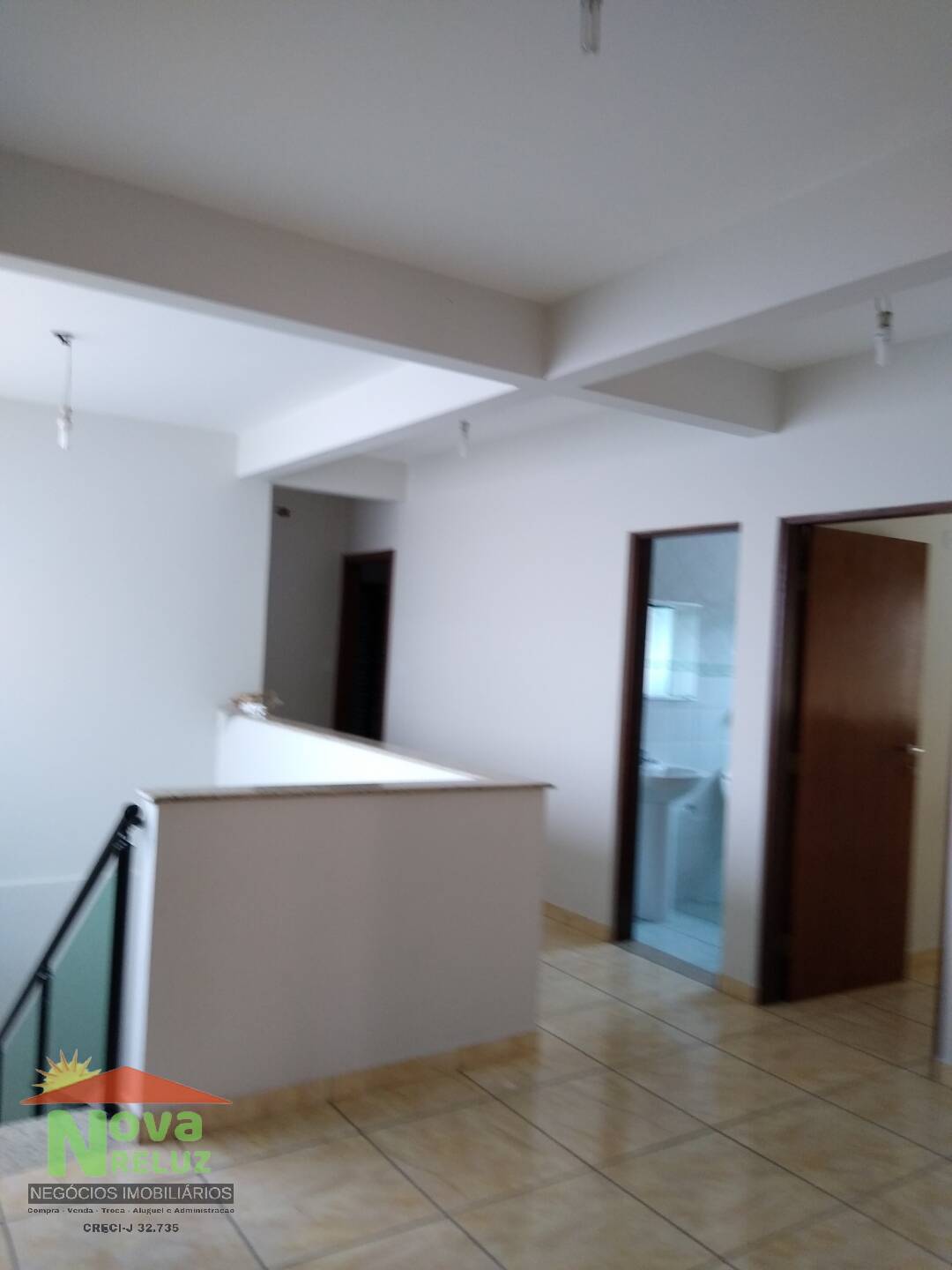 Casa à venda com 3 quartos, 200m² - Foto 4