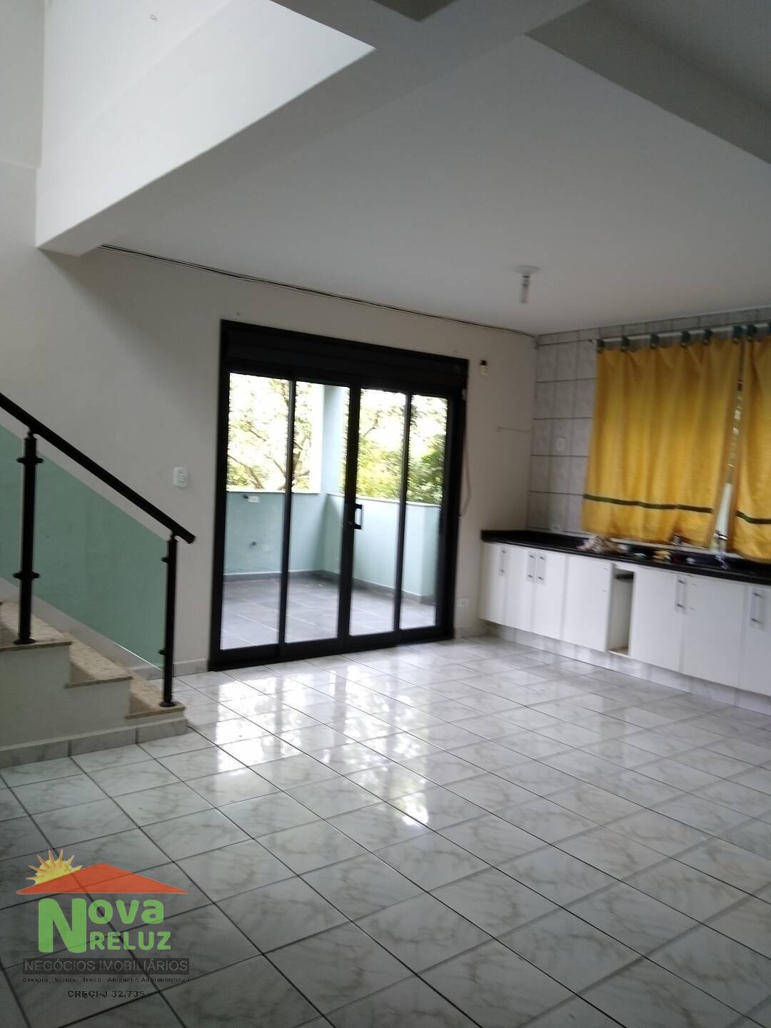 Casa à venda com 3 quartos, 200m² - Foto 27