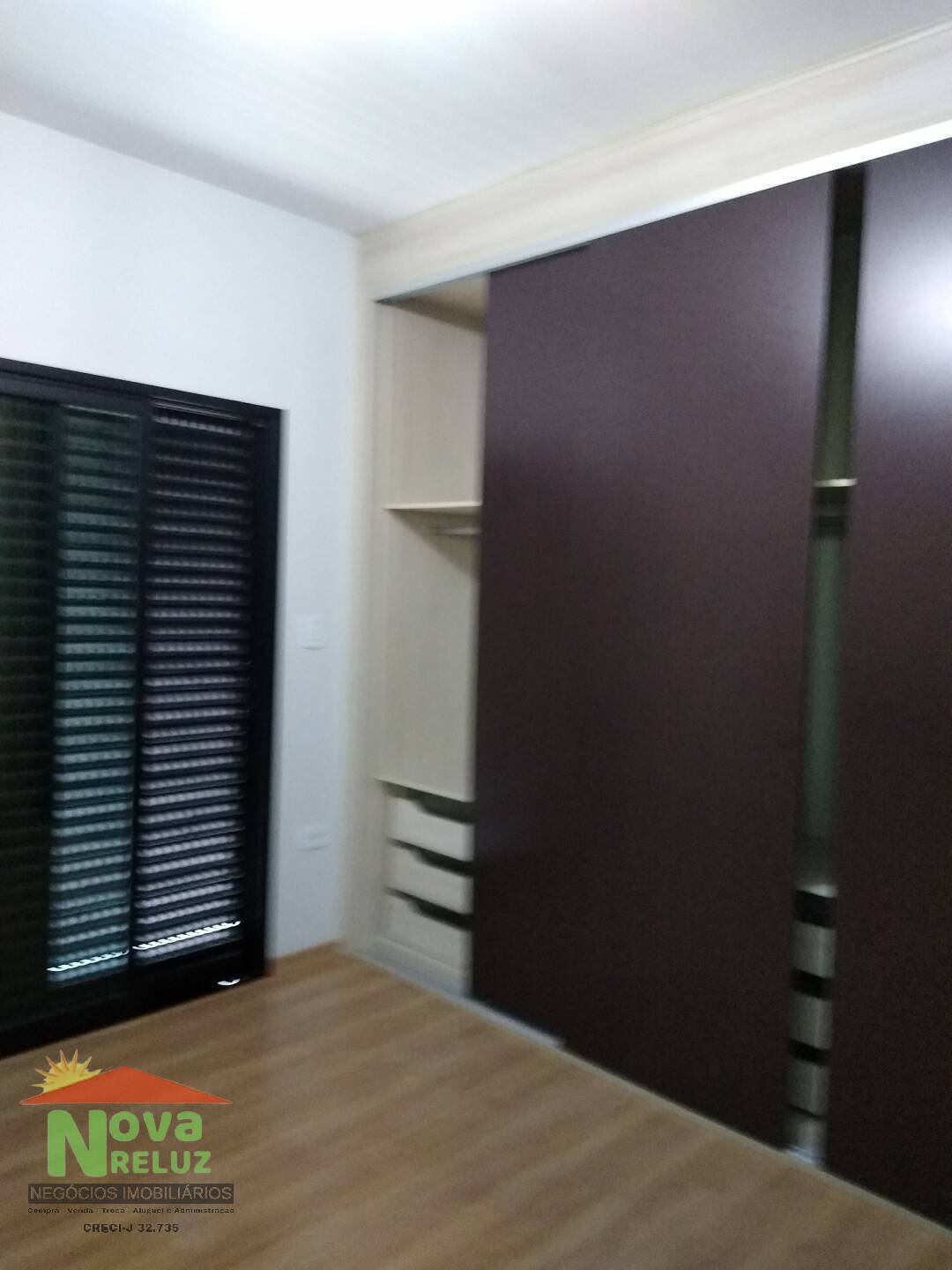 Casa à venda com 3 quartos, 200m² - Foto 38