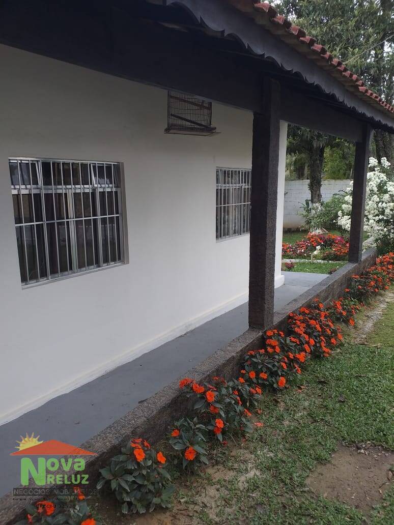 Fazenda à venda com 3 quartos, 400m² - Foto 2