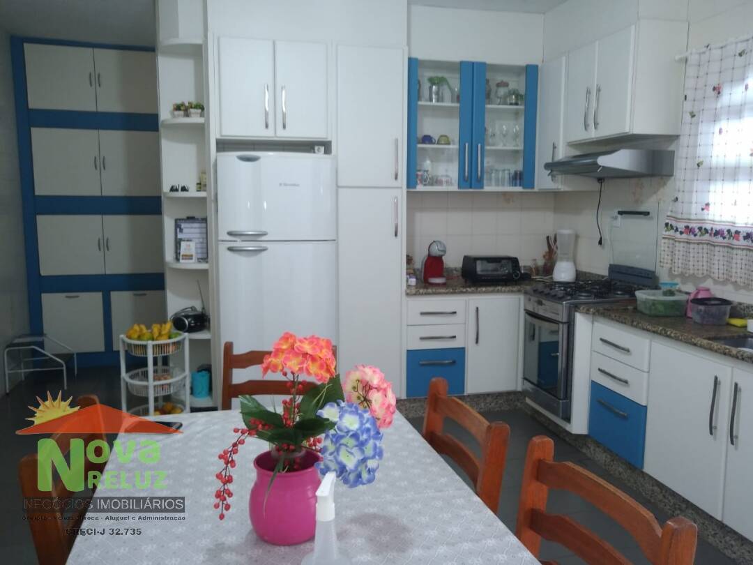 Fazenda à venda com 2 quartos, 1700m² - Foto 14