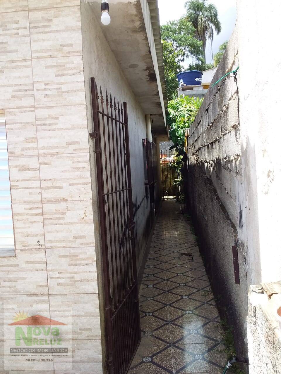 Casa à venda com 1 quarto, 500m² - Foto 9