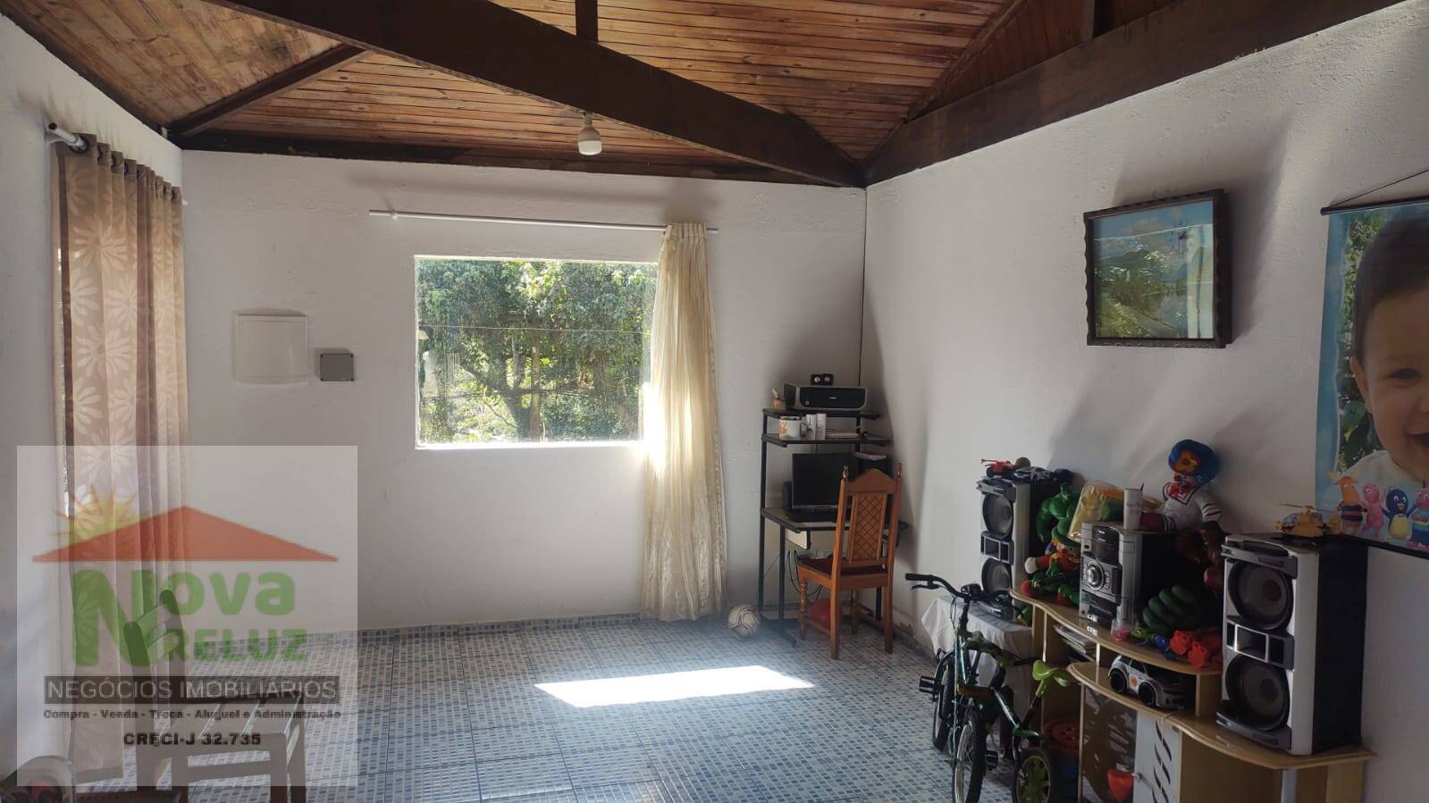 Fazenda à venda com 3 quartos, 2500m² - Foto 2