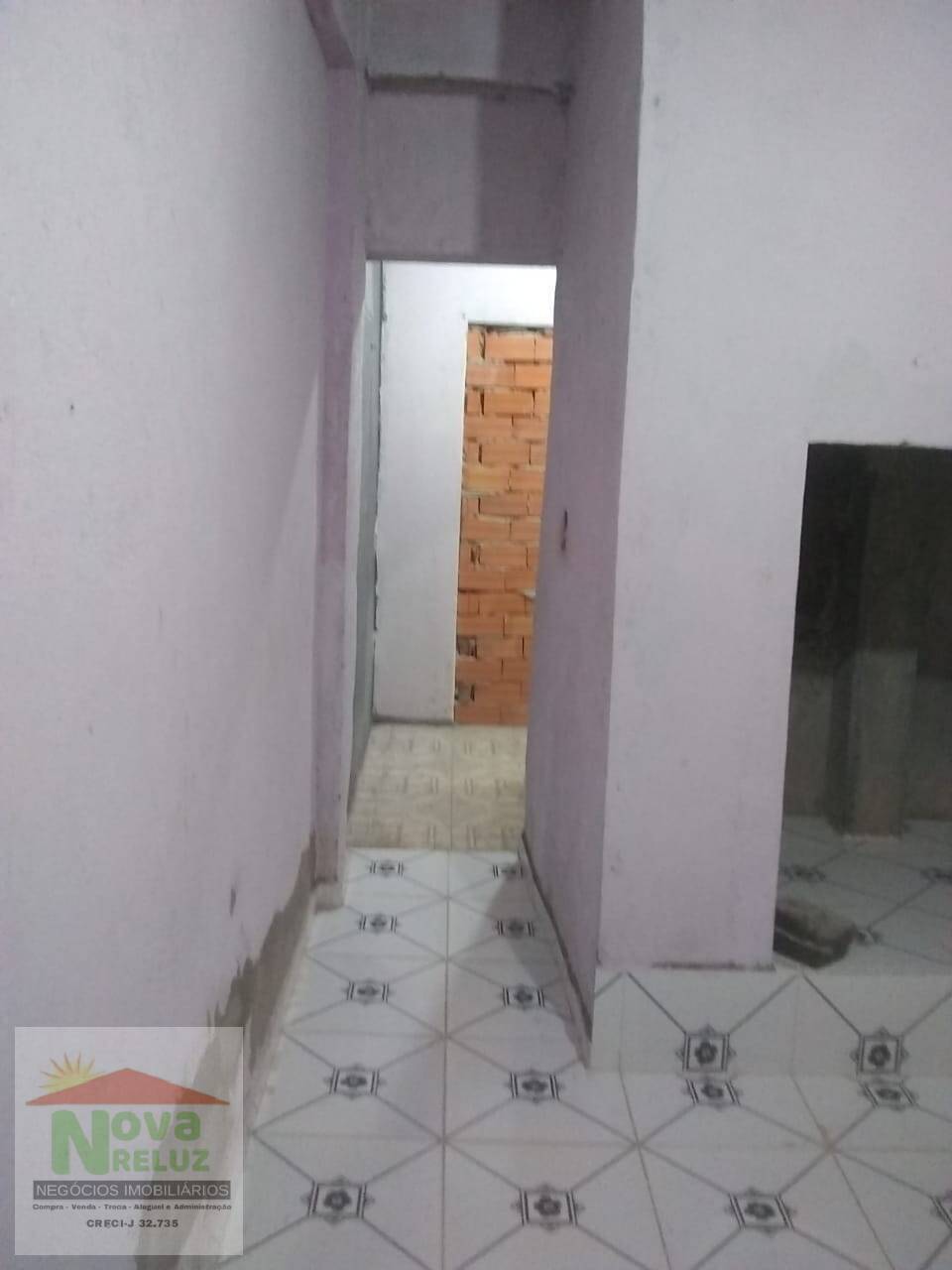 Casa à venda com 2 quartos, 300m² - Foto 5