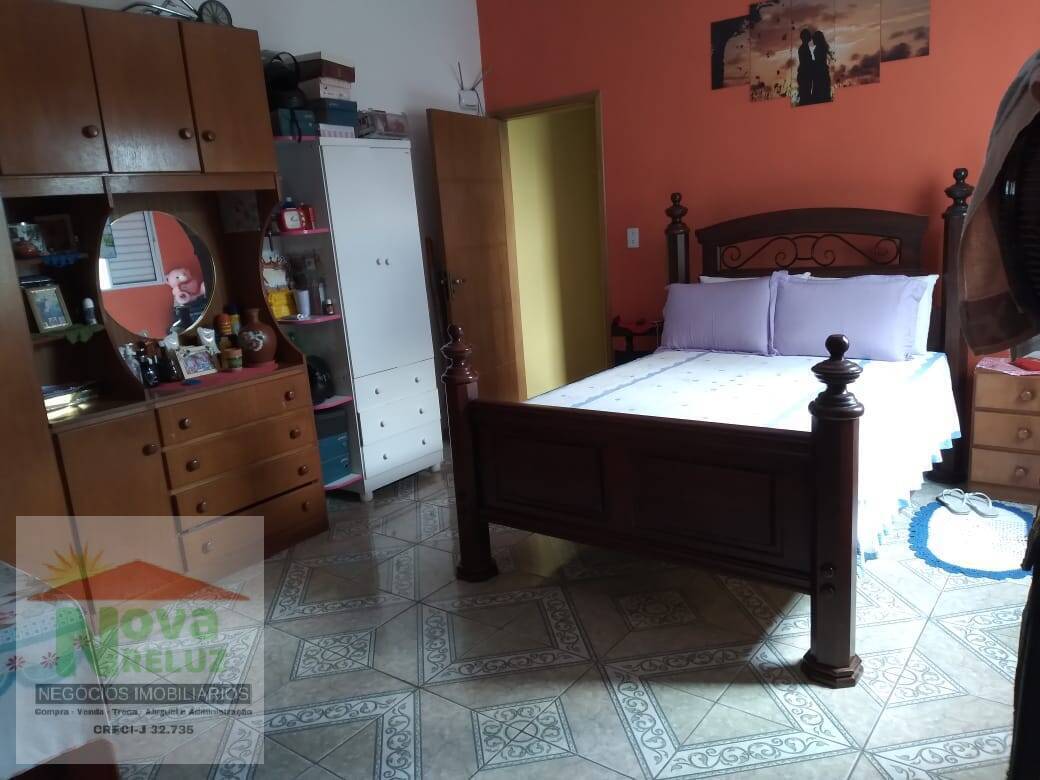 Casa à venda com 2 quartos, 308m² - Foto 14