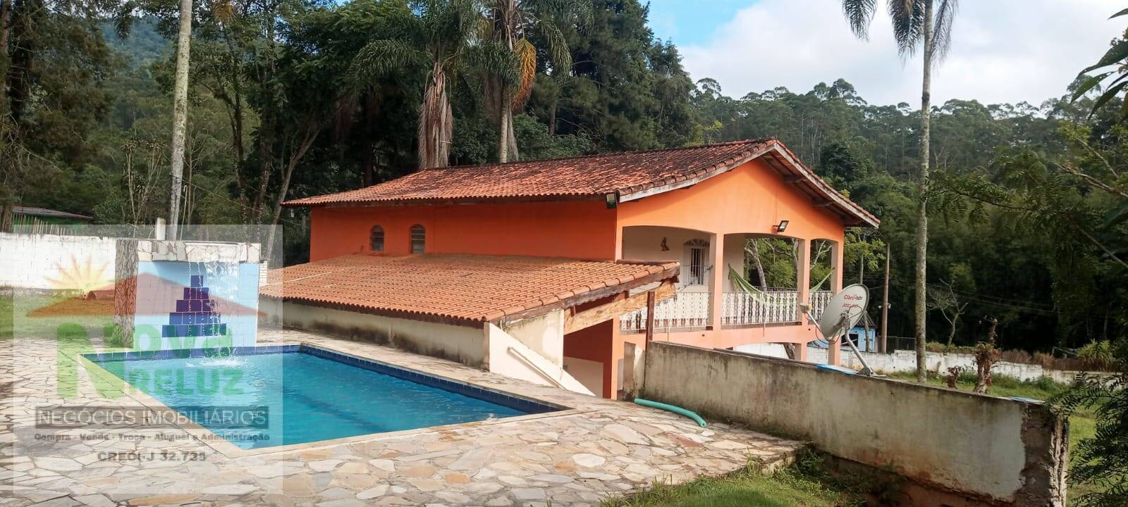 Fazenda à venda com 5 quartos, 7200m² - Foto 1