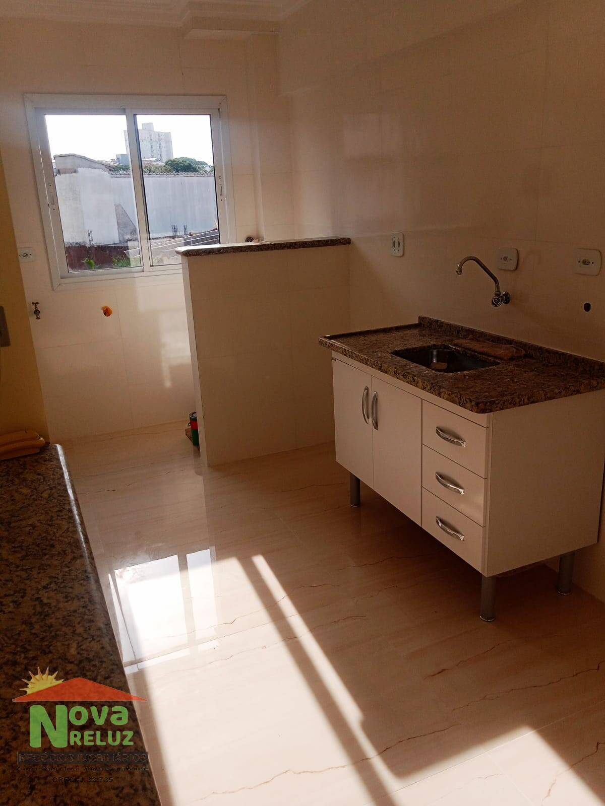 Apartamento à venda com 2 quartos, 50m² - Foto 3