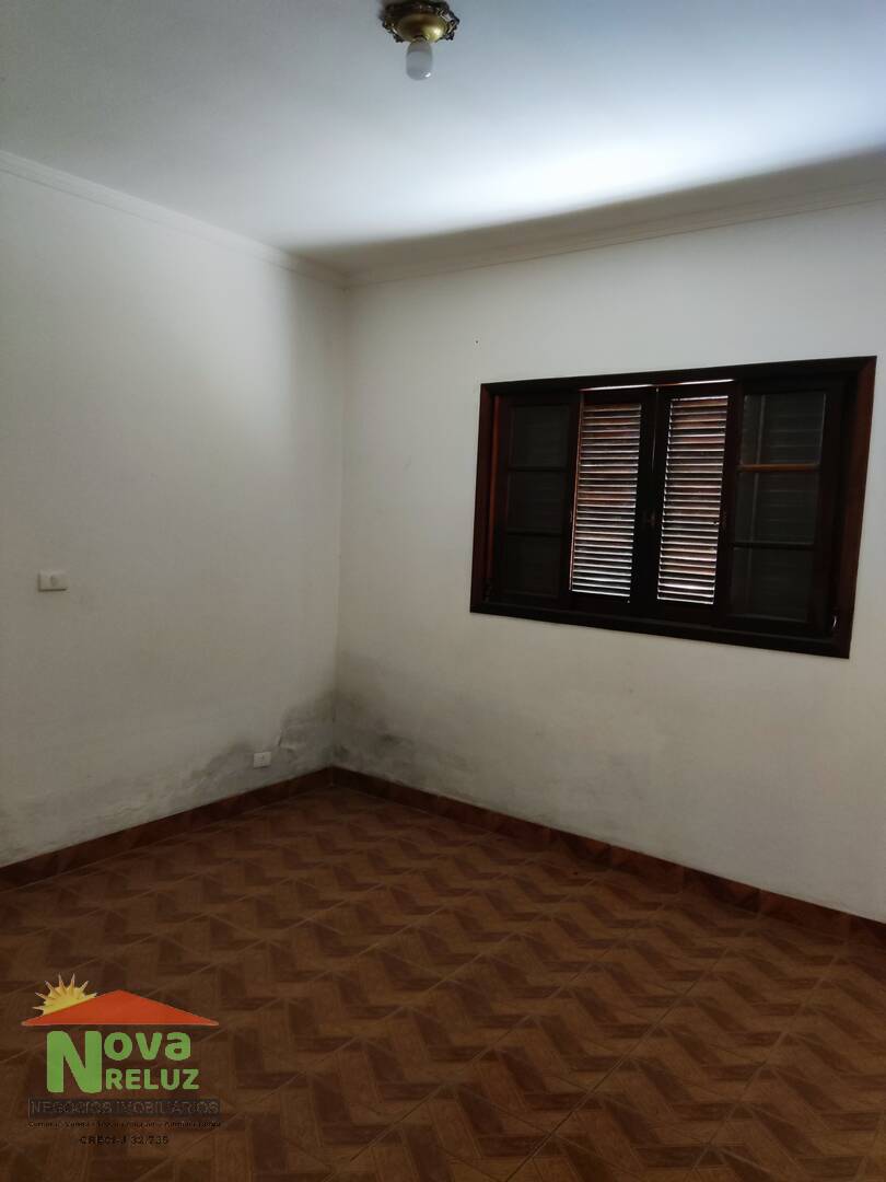 Casa à venda com 3 quartos, 194m² - Foto 11