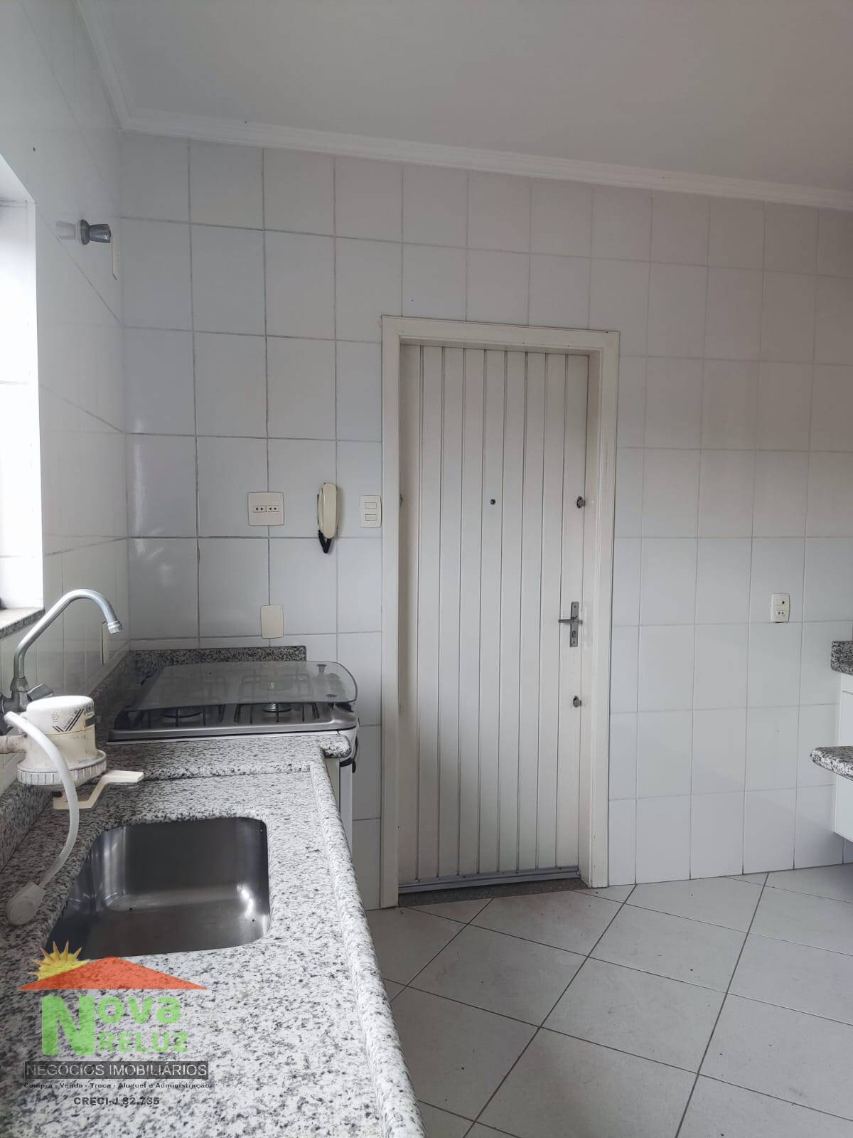 Casa à venda com 3 quartos, 400m² - Foto 25